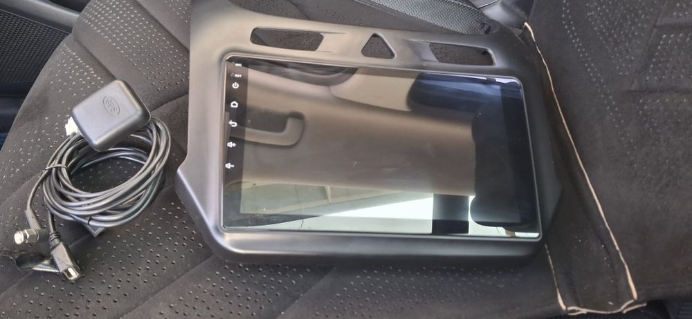 TEYES CC2 L plus.2/32 gb+рамка кобалт состояние отличное