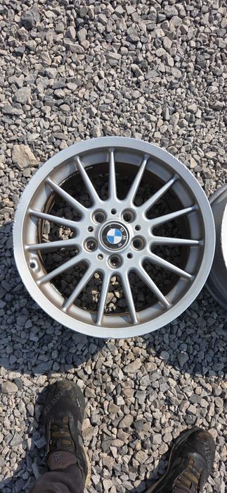 Продавам джанти style 32 bmw e36 5x120, 17 цола 8J ET 47