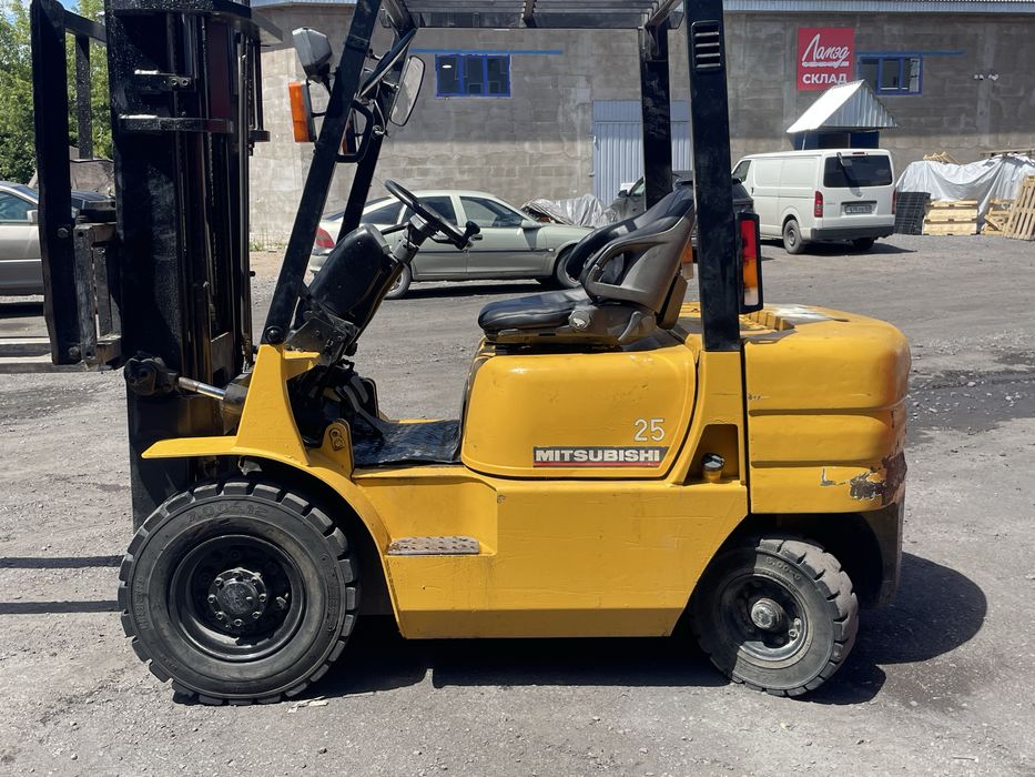 Продам Митсубиси кара 2,5 тонны