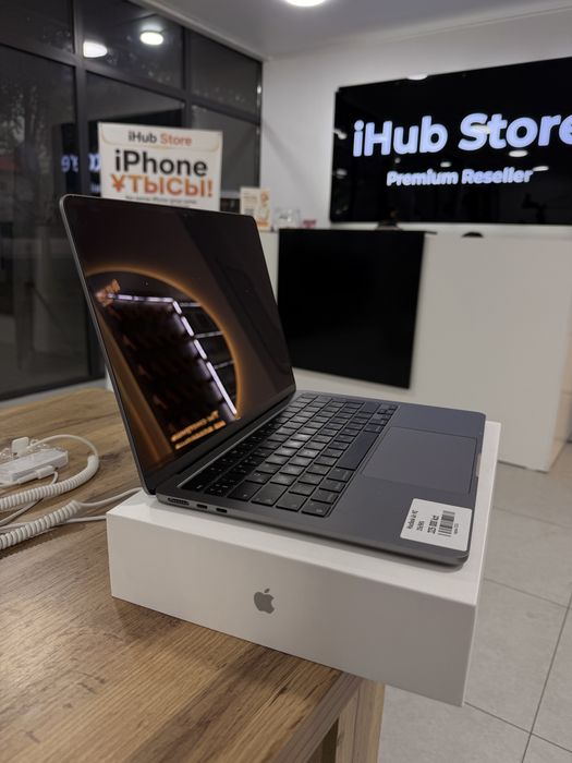 MacBook Air M2•256GB/96%
