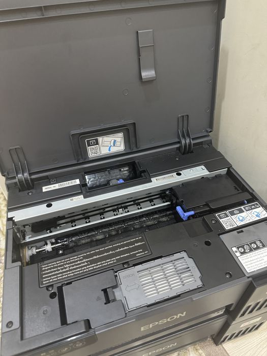 Продам Принтер l8050