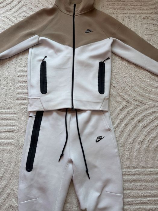 Nike tech fleece кафяво-бял