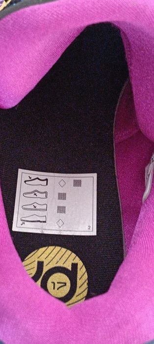 Найк маратонки 49,5 номер продавам