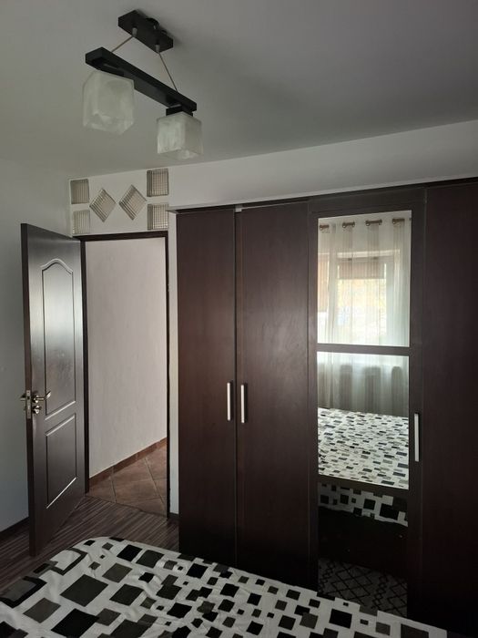 Închiriez apartament 2 camere