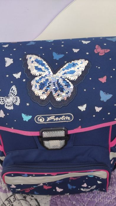 Раница Herlitz + подарък несесер Herlitz за момиче!