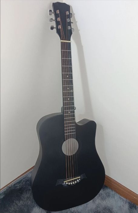 Гитара черный цвет