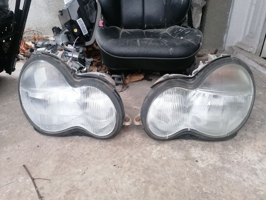 Фарове ляв и десен Mercedes C class W203 S203