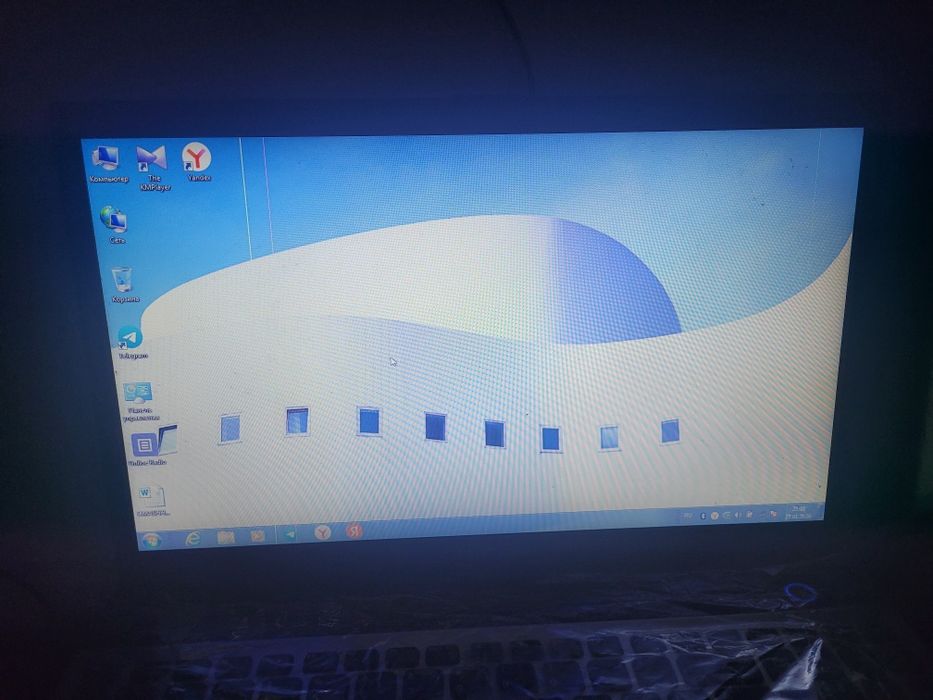 Ноутбуг сотилади 800 минг сом