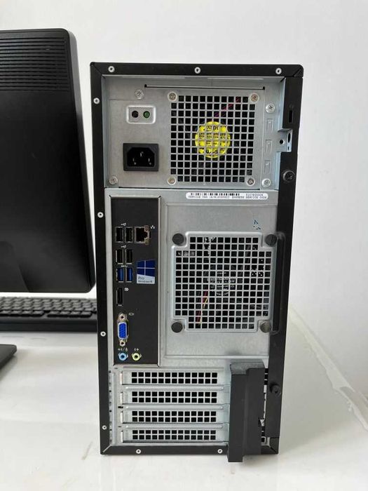 Компьютер в комплекте Dell 3020