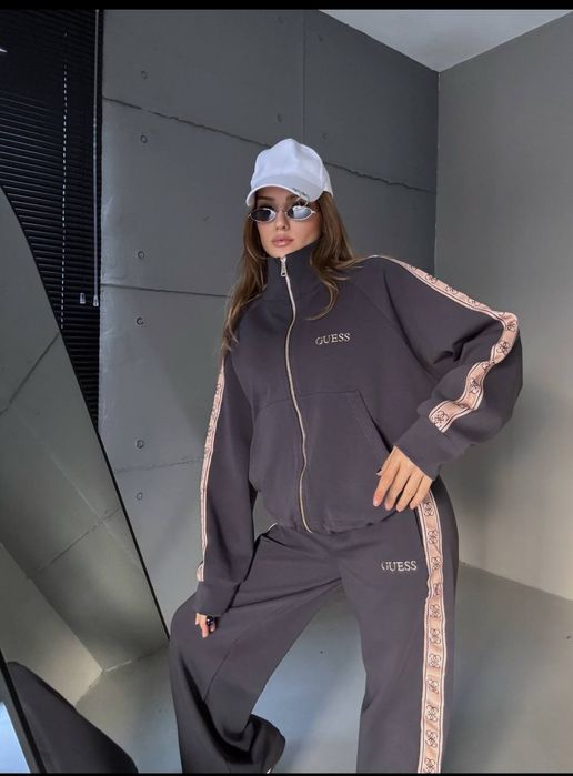 Екипи Дамски нови