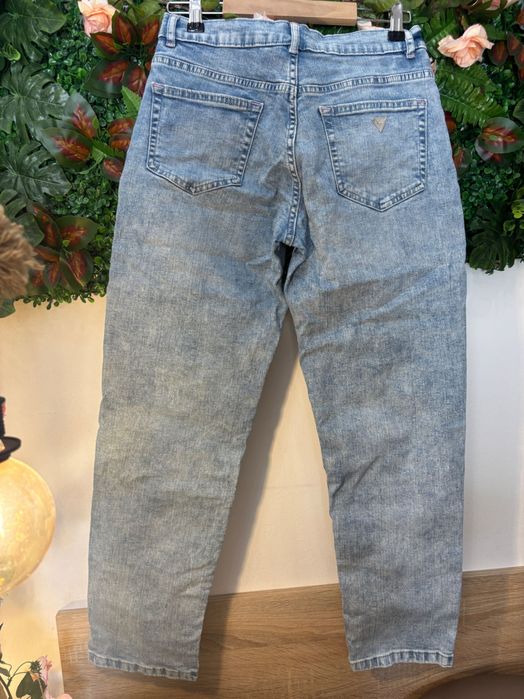 Дънки Guess с надпис