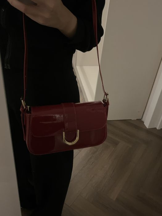 Бордовая сумочка