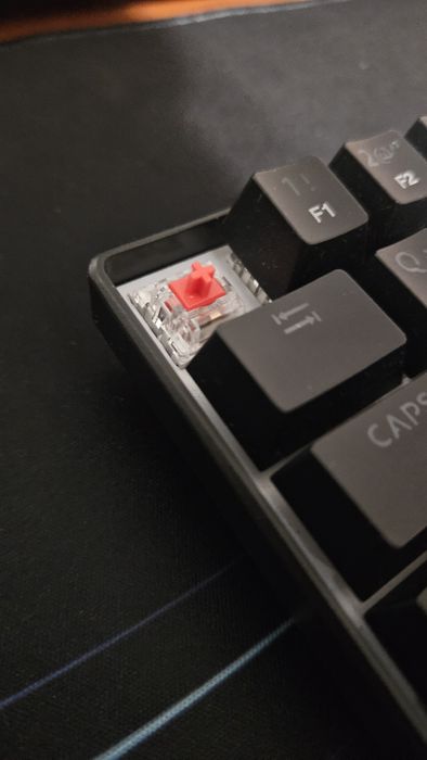 Продам механическую клавиатуру