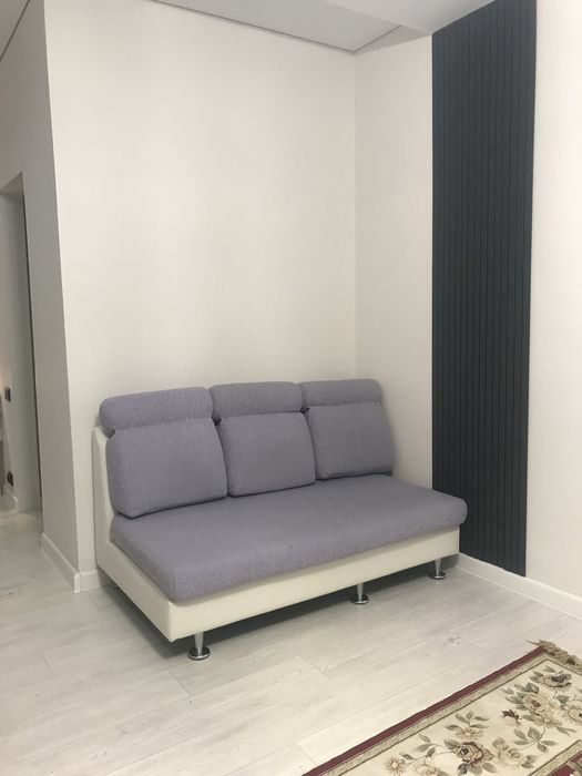 Продам два диванчика