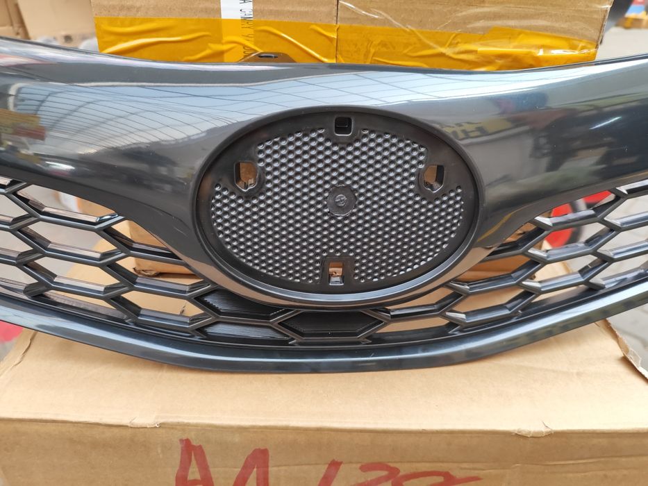 Решетка камри 50 SE