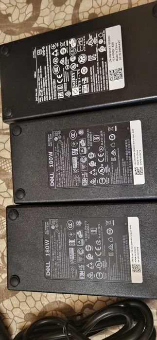 DELL 180W Incarcator  19;5V-9.23A fuctionale 3 buc