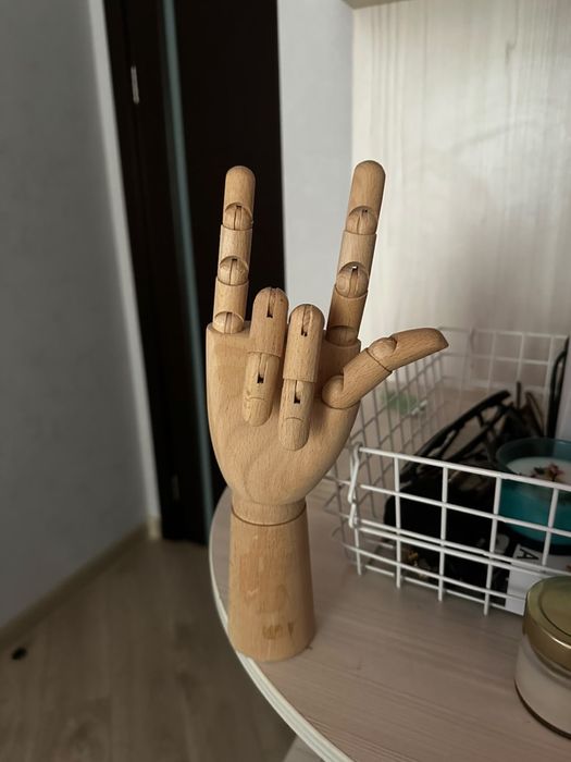 Деревянная подставка