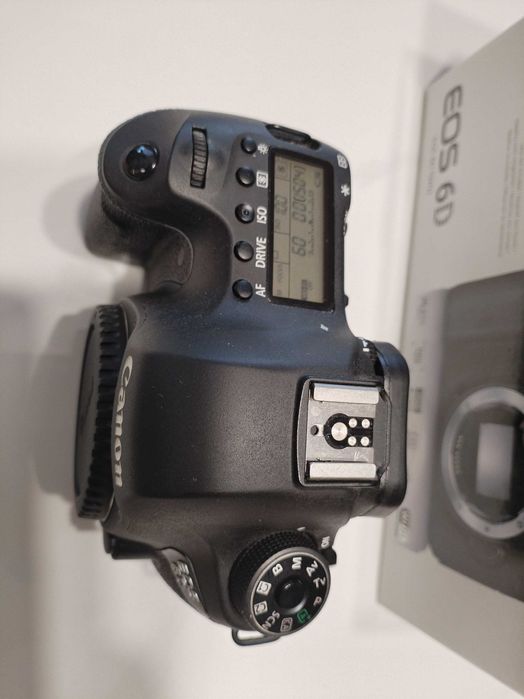 Canon EOS 6D + Canon 50mm f/1.8 + доп. батерия