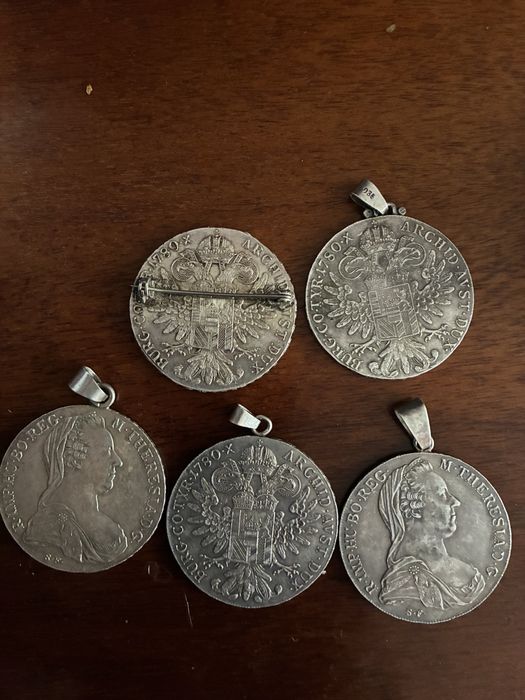 Taler Maria Terezia (Maria Theresa Thaler), o celebră monedă din argint emisă inițial în Imperiul Austriac.