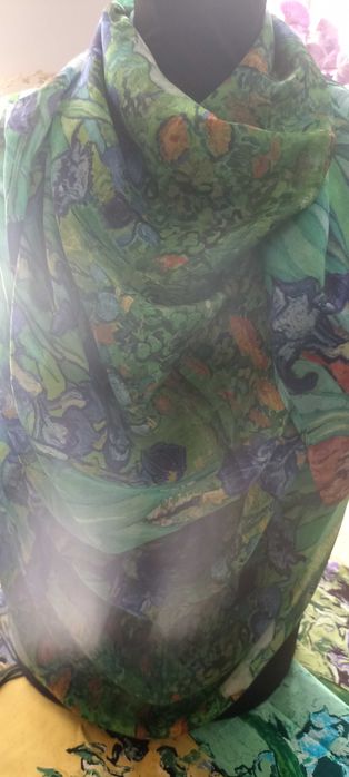 Шелковый платок ирисы