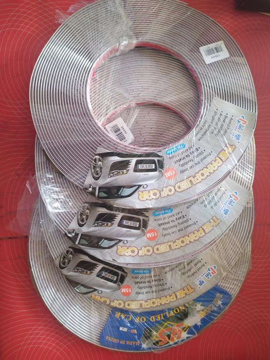 Молдинг универсальный