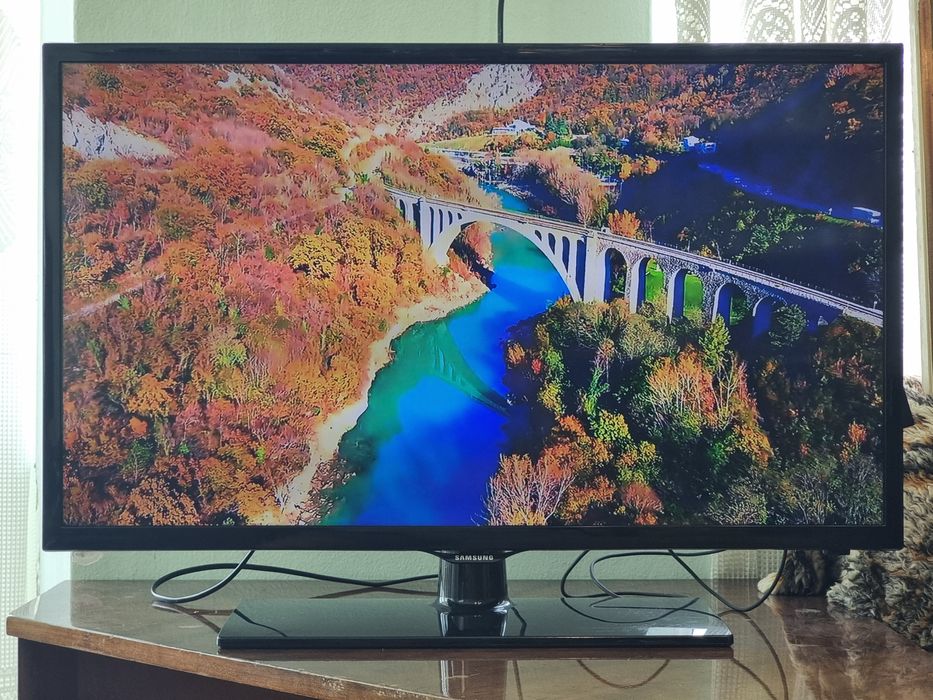 Телевизор/Samsung - 32" - FULLHD , Цифрова+Ефирна
