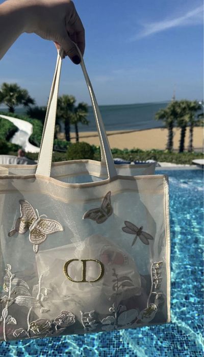 geanta dior tote ' Moda si frumusete ' OLX.ro