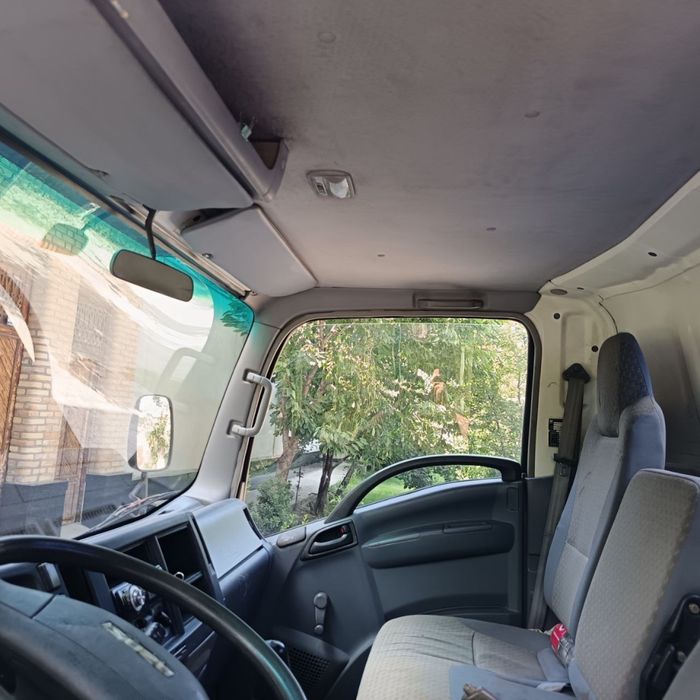ISUZU 2012 Sotiladi