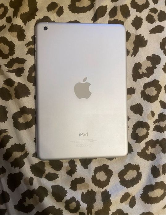Vand tableta ipad mini