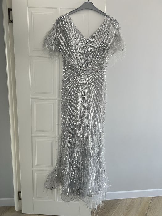 продается вечернее шикарное платье