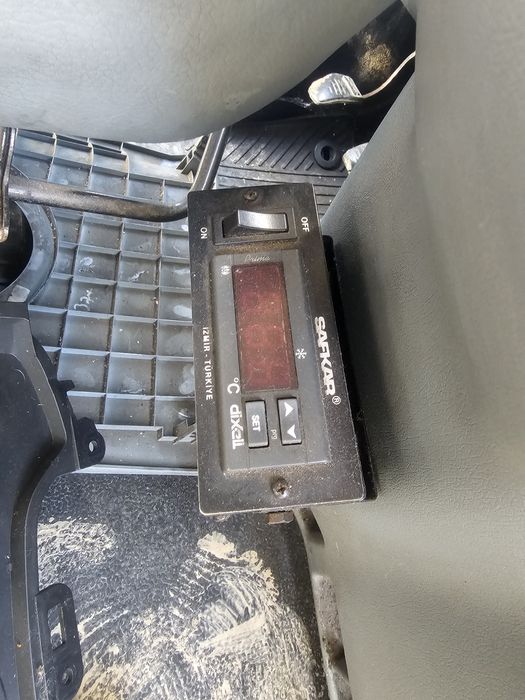 Instalație frigorifica(montata pe ford transit 2.4 2008)