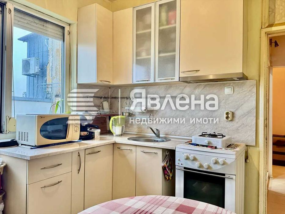Продава се Двустаен апартамент в Пловдив, Център - 58 кв.м за 1828 €/кв.м - Снимка #8