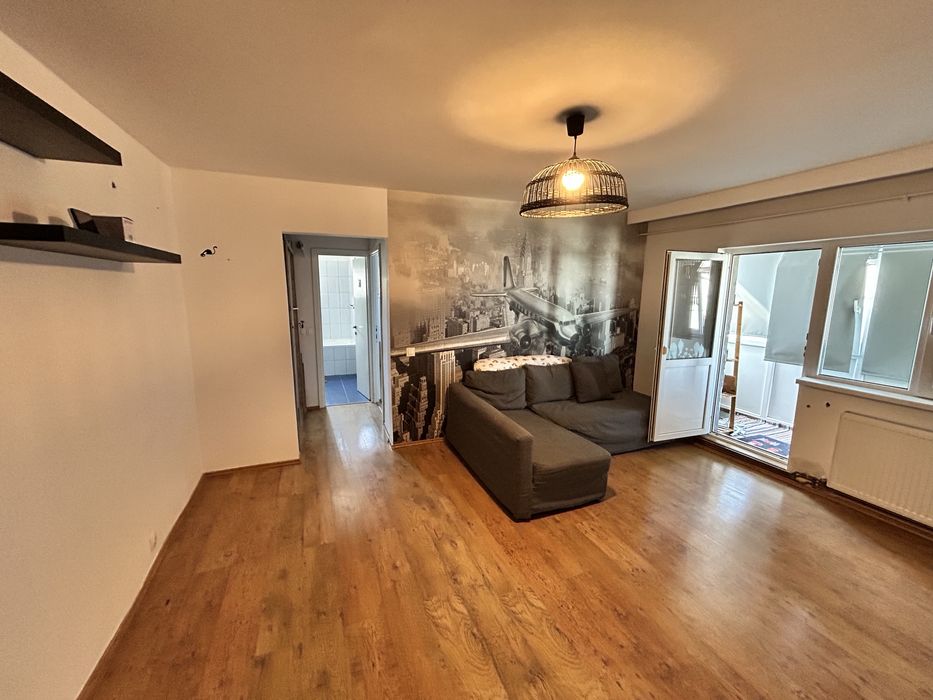 Apartament 2 camere semidecomandat