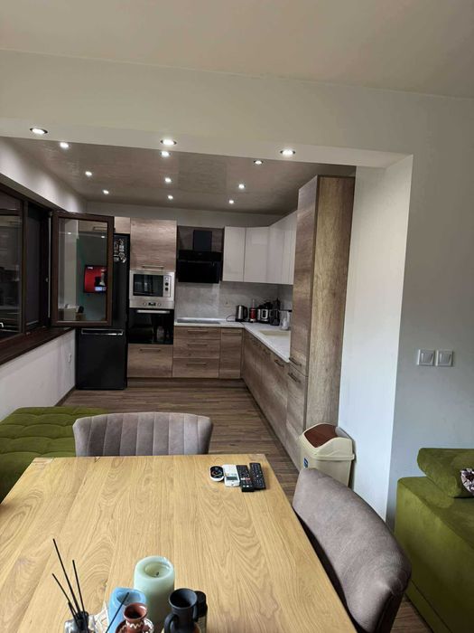 Продава се Тристаен апартамент в Казанлък - 106 кв.м за 1732 €/кв.м - Снимка #4