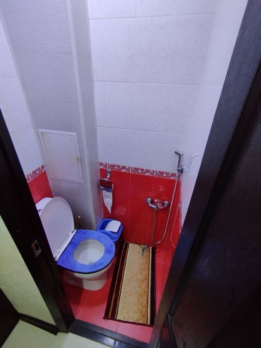 Chilonzor  12 kv 2/4/9 sotiladi srochno!!!