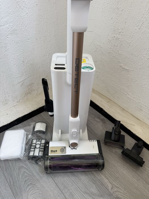 Безжична Вертикална Прахосмукачка Shark Detect Clean & Empty IW3612EUT | Със Самопочистваща Станция!