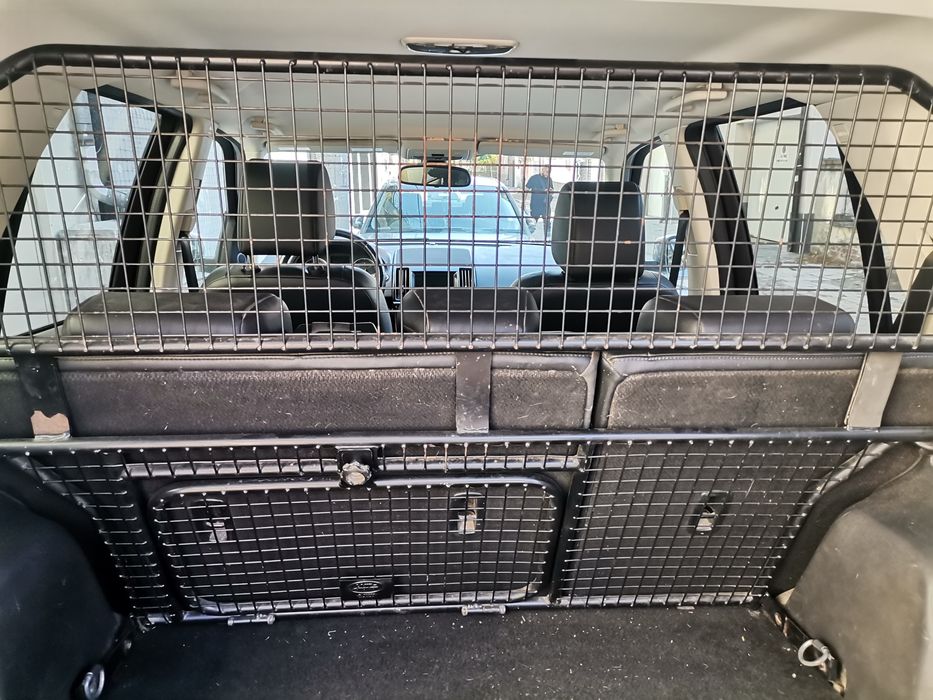 Решетка за куче за Ленд Роувър Фрилендър