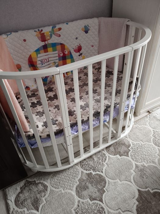 Манеж детский белого цвета