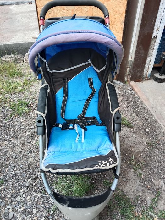 Продается каляска.