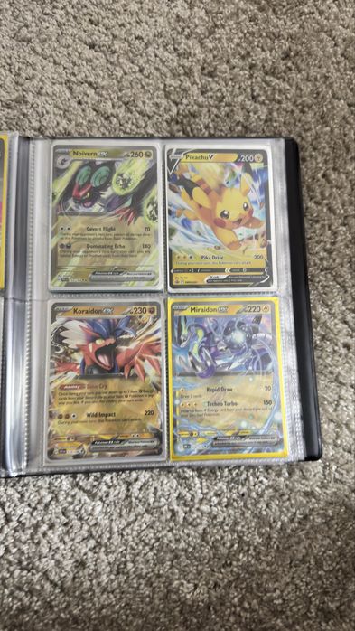 Lot colecționari Pokémon – 500 lei