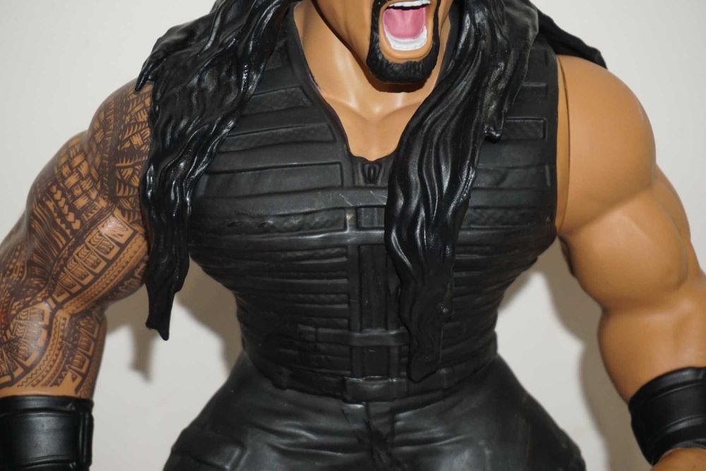 Рядка Оригинална Голяма Говореща Кеч Фигура На Roman Reigns 36см