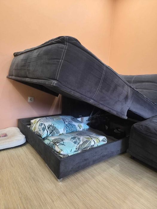 Ъглов дива в отлично състояние