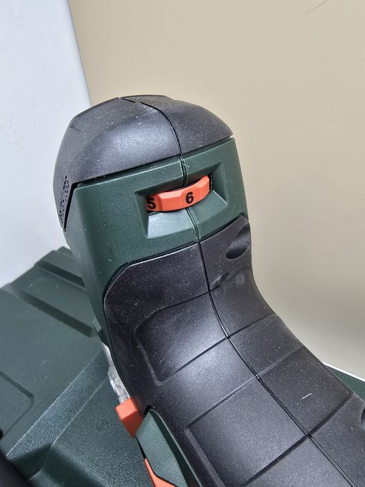 Акумулаторен прободен трион Metabo ST 18 LT 130 BL