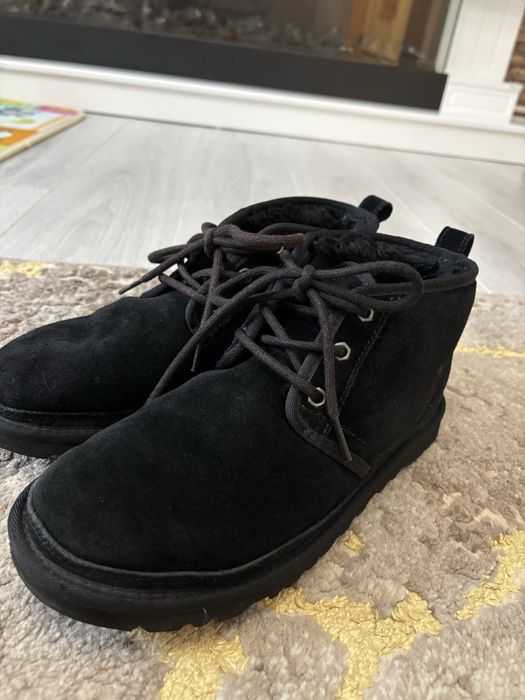 Ugg dama, purtate foarte putin, fara defecte