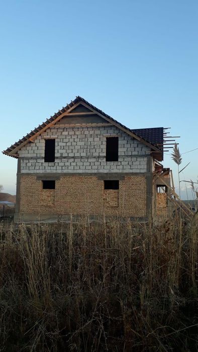 Шұғыл үй сатылады.