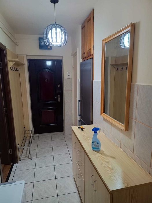 Vand apartament cu 2 camere