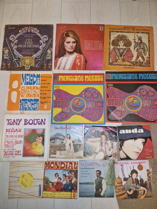 Vand colectie viniluri