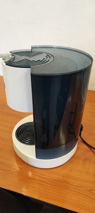 Продавам кафемашина Lavazza Blue.