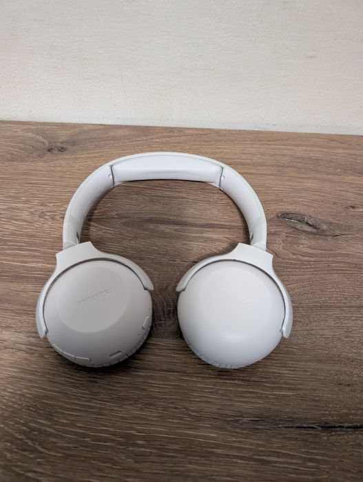 Philips headphones 2000 series