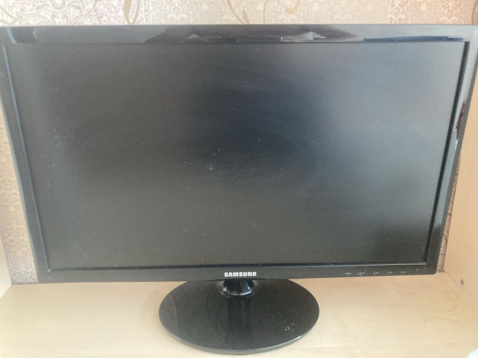 Монитор Samsung S22D300NY 21.5” Full HD